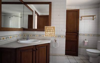 Beautiful and spacious Mediterranean villa with large terraces.